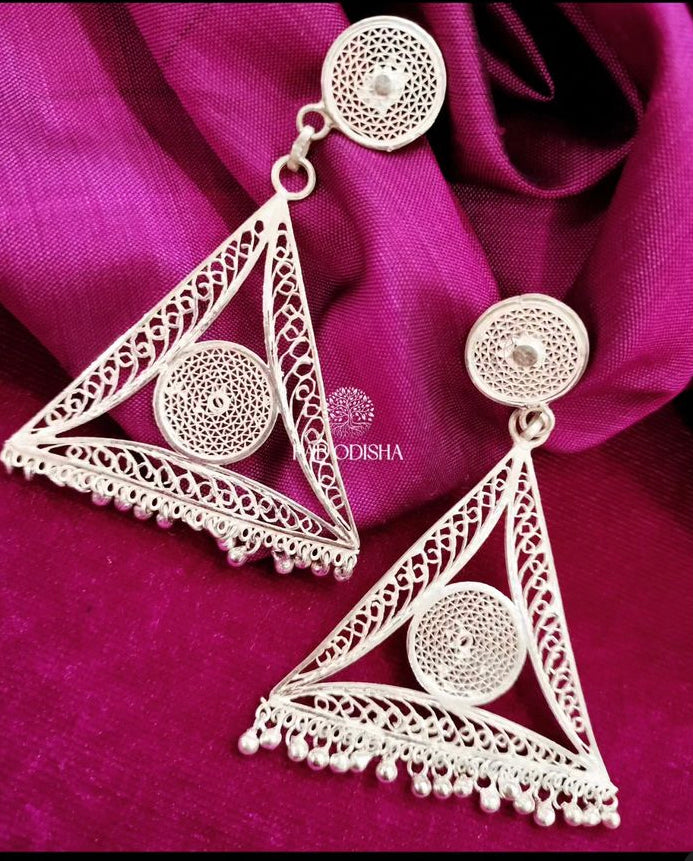 MODERN LONG SILVER FILIGREE DANGLERS