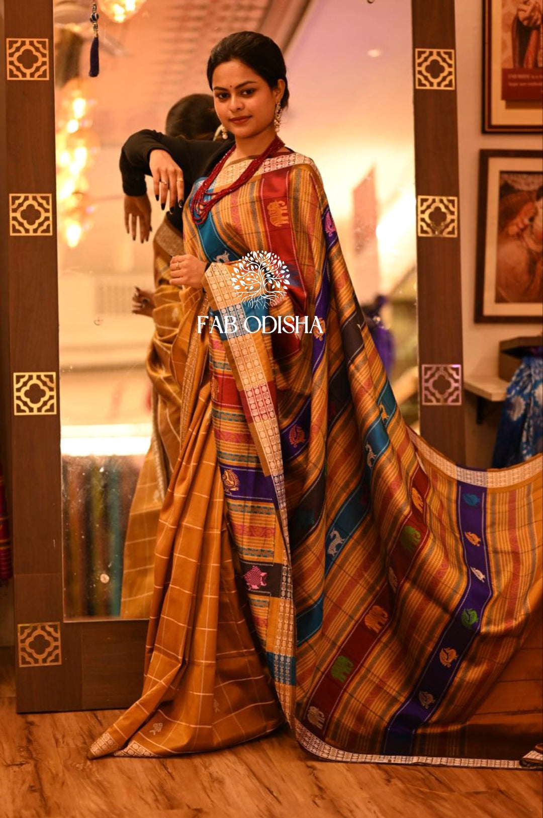 BRONZE-STREAKED GOLDEN CHECKERED DOUBLE ANCHAL BERHAMPURI PATTA