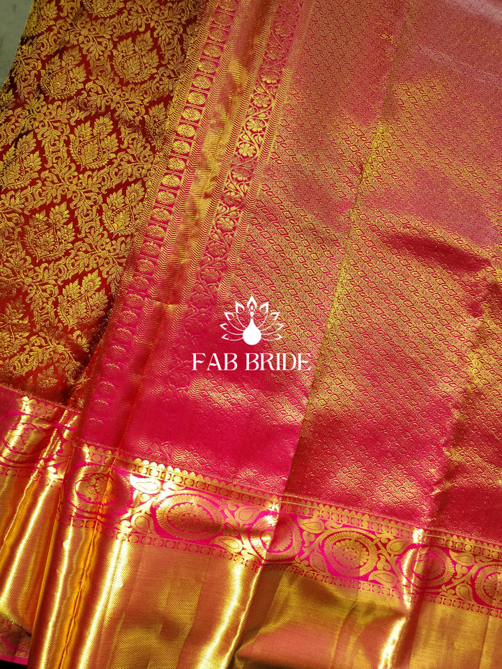 "ROSY PETALS IN RED ELIXIR" PURE SILK 1 GRAM GOLD ZARI KANJIVARAM SAREE