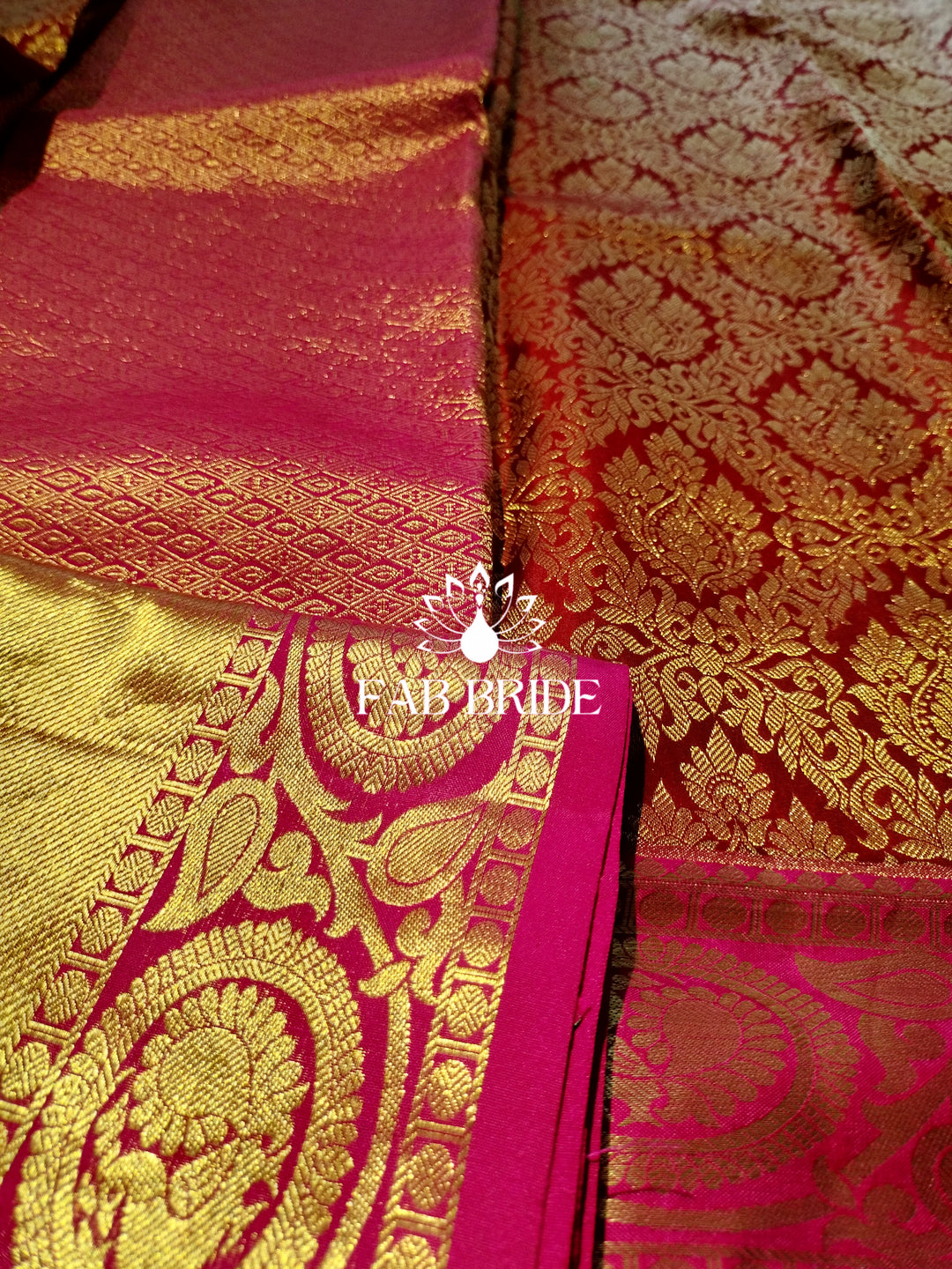 "ROSY PETALS IN RED ELIXIR" PURE SILK 1 GRAM GOLD ZARI KANJIVARAM SAREE