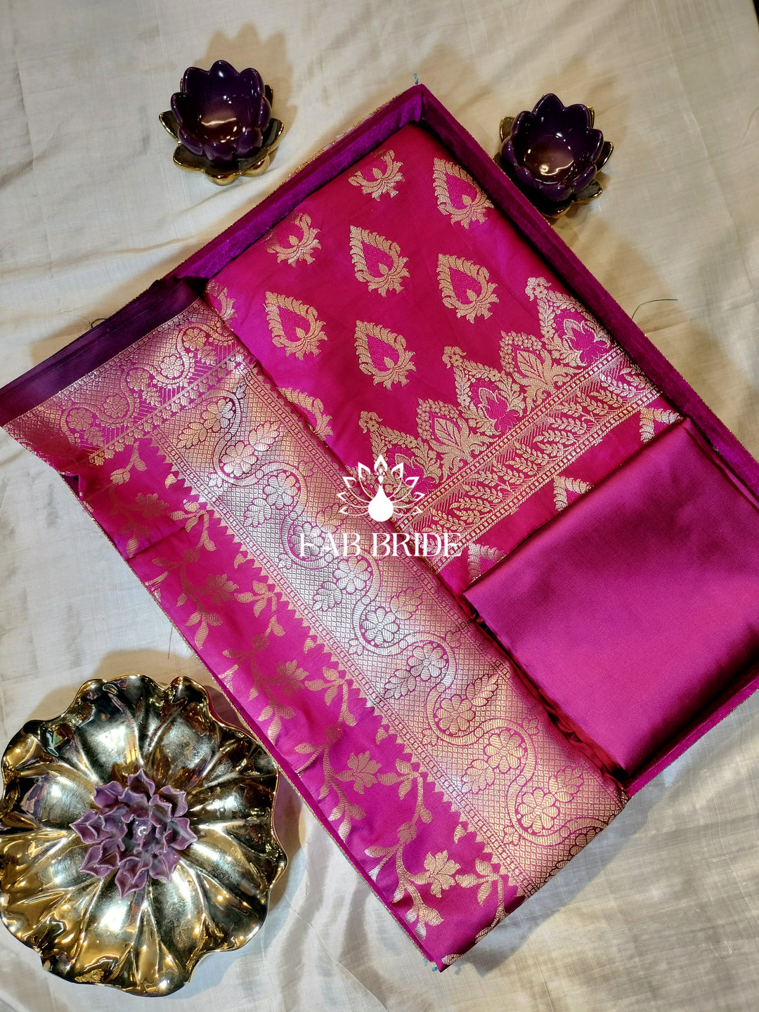 "MAGENTA BLOOMS" PURE BANARASI SILK JACQUARD ZARI MOTIF UNSTITCHED DRESS MATERIAL