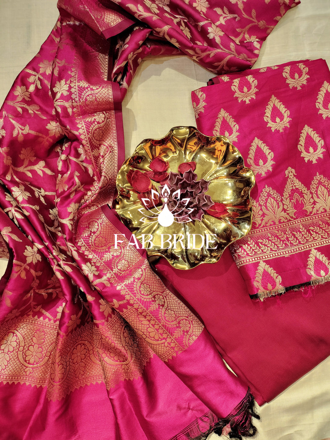 "MAGENTA BLOOMS" PURE BANARASI SILK JACQUARD ZARI MOTIF UNSTITCHED DRESS MATERIAL