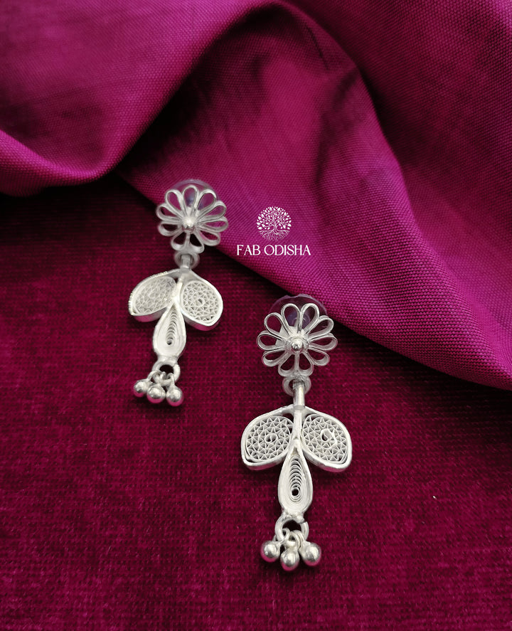 "MERMAID TALE" DAINTY FILIGREE EARDROPS