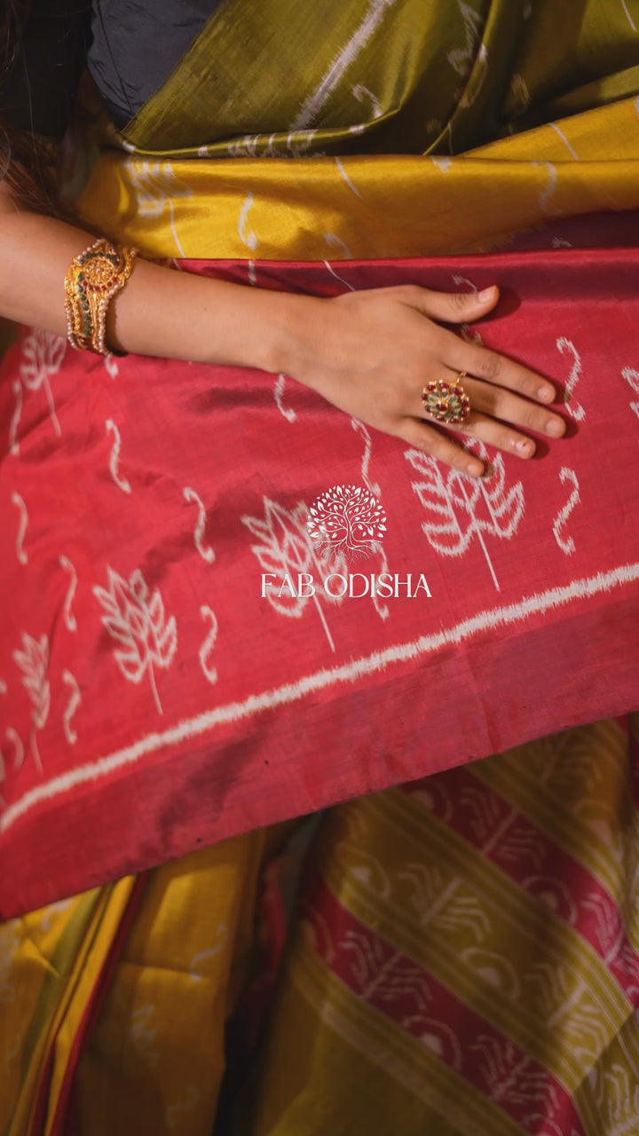 "REFRESHING TRI- COLOURED IKAT " ELITE MULBERRY HANDLOOM SILK SAREE