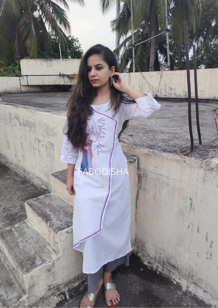 PRISTINE WHITE PATTACHITRA KURTI