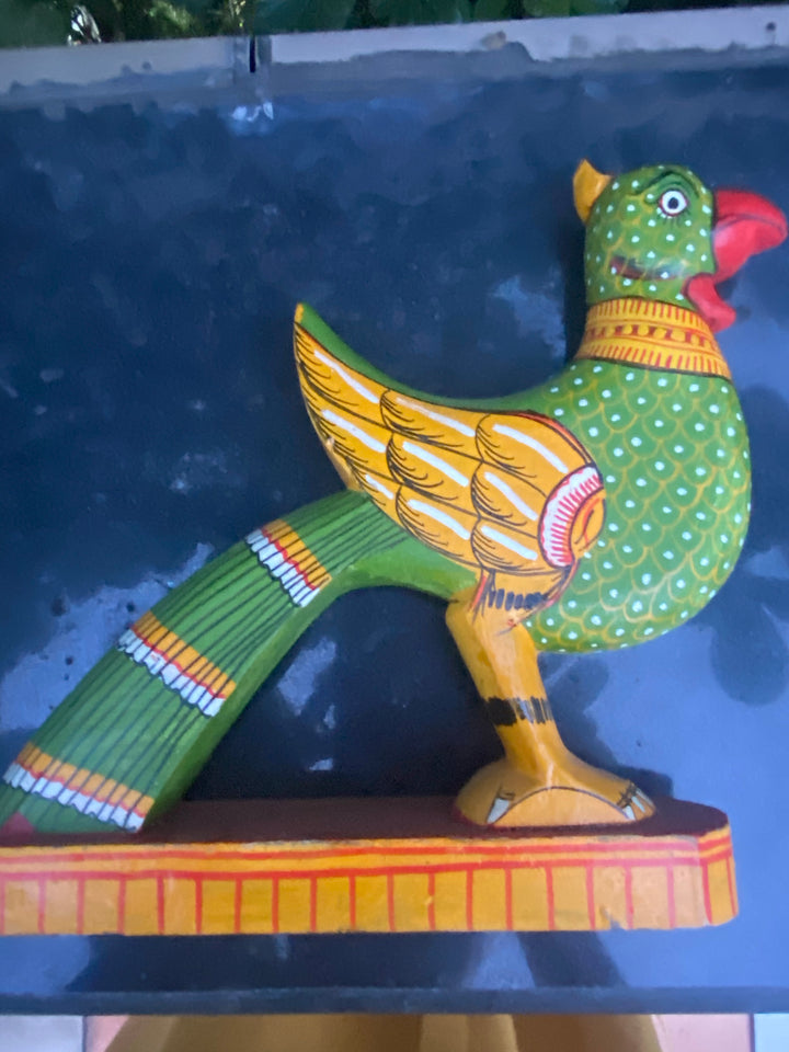 HANDCARVED/HANDPAINTED WOODEN BIRD STAND